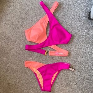 NEW Victoria’s Secret Bikini